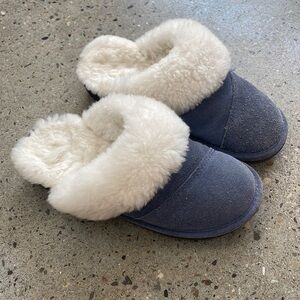 Nuknuuk Blue and White Joy Women’s Slippers